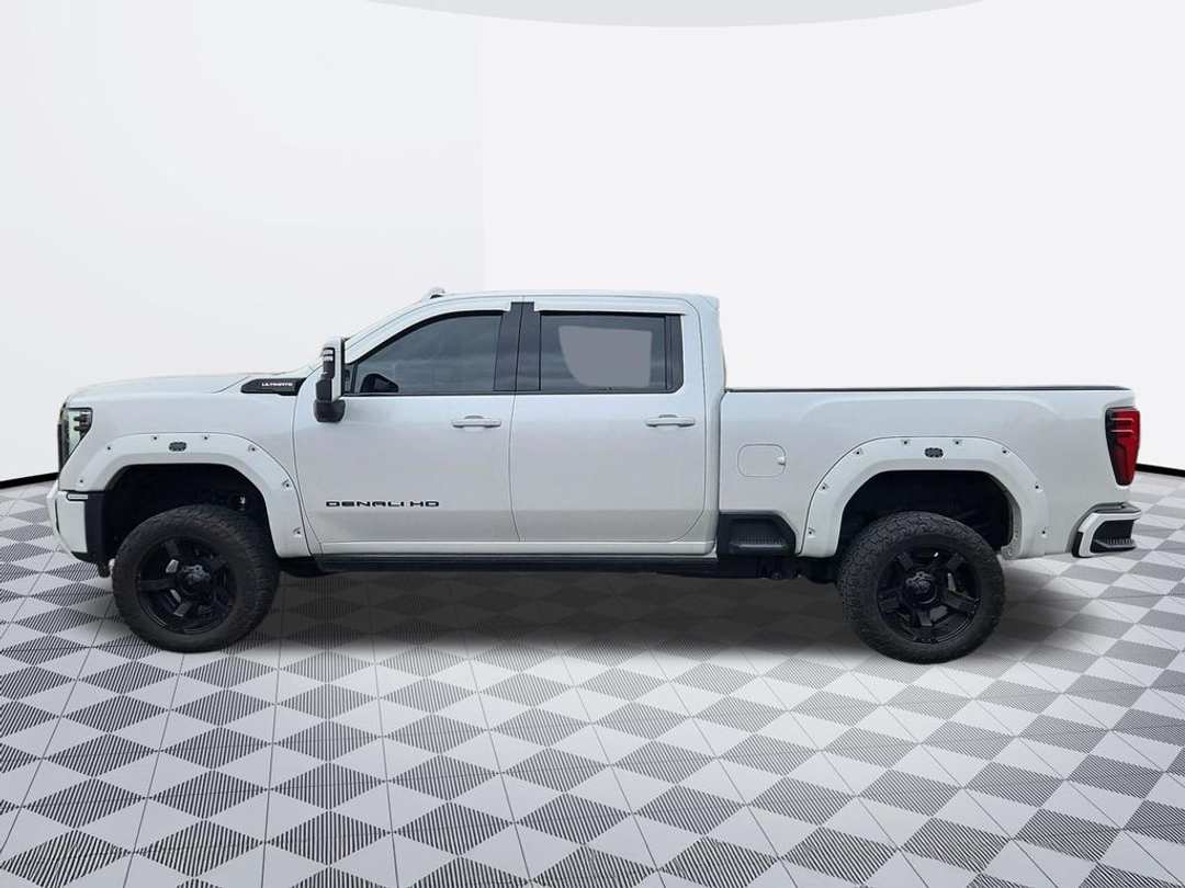 2024 GMC Sierra 3500Hd Denali Ultimate - Image 3