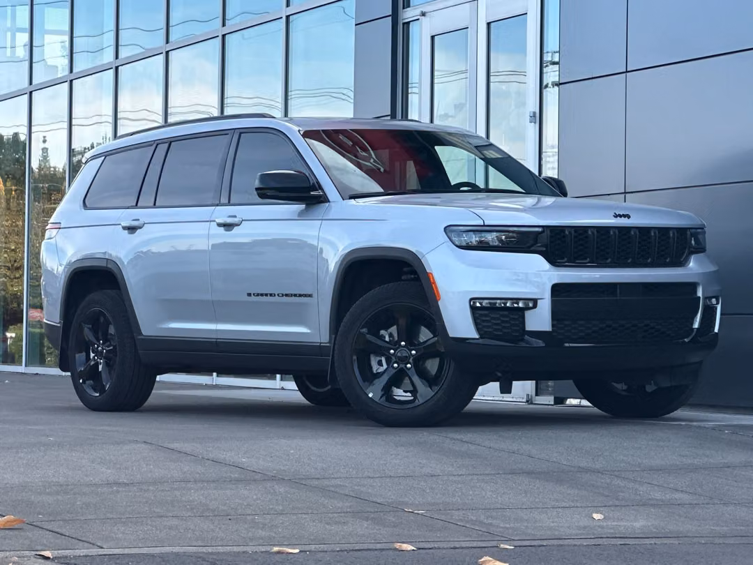2025 Jeep Grand Cherokee L Limited - Image 2
