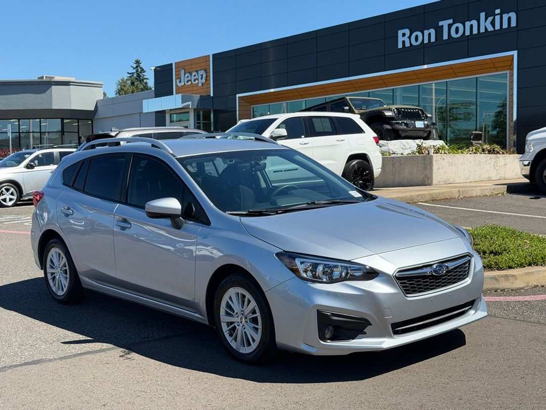 2018 Subaru Impreza 2.0i Premium - Image 2