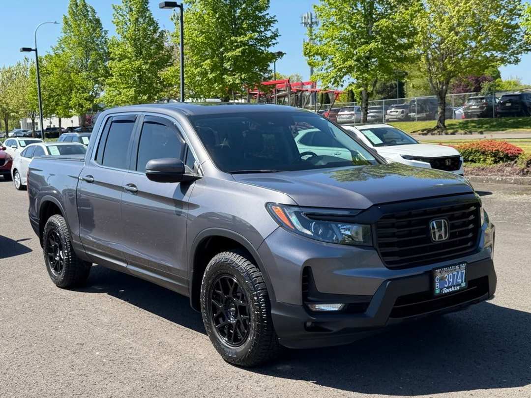 2022 Honda Ridgeline RTL - Image 2