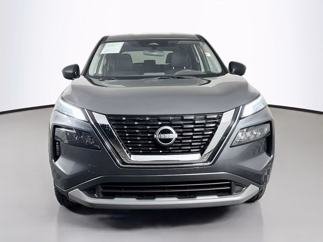 2023 Nissan Rogue S - Image 2