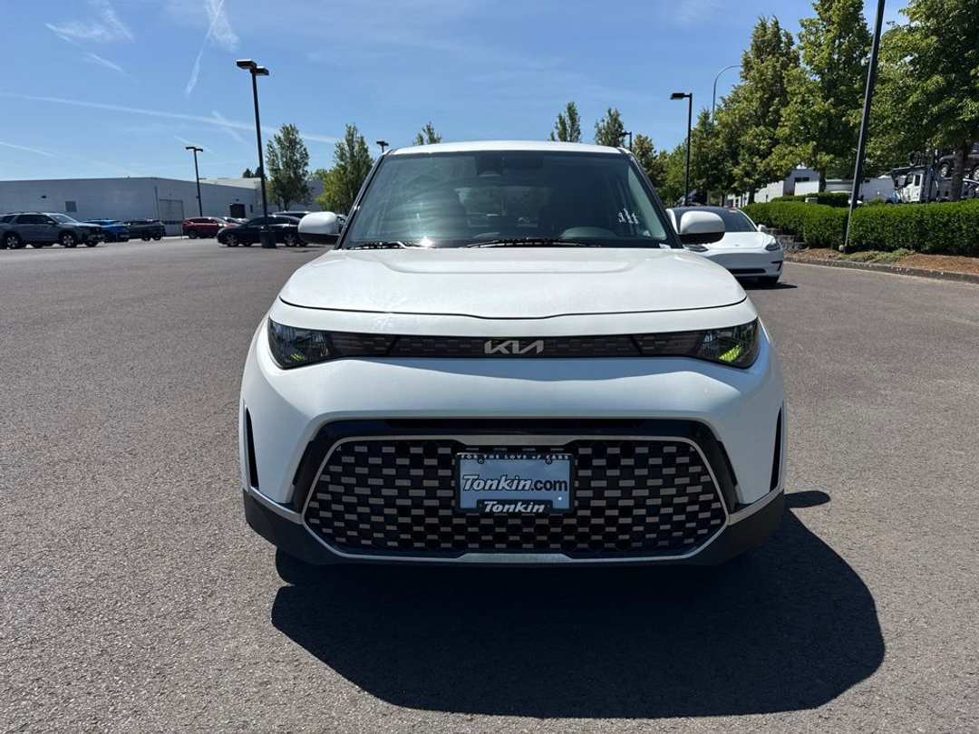 2023 Kia Soul EX - Image 2