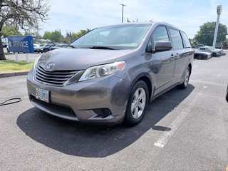 2015 Toyota Sienna LE