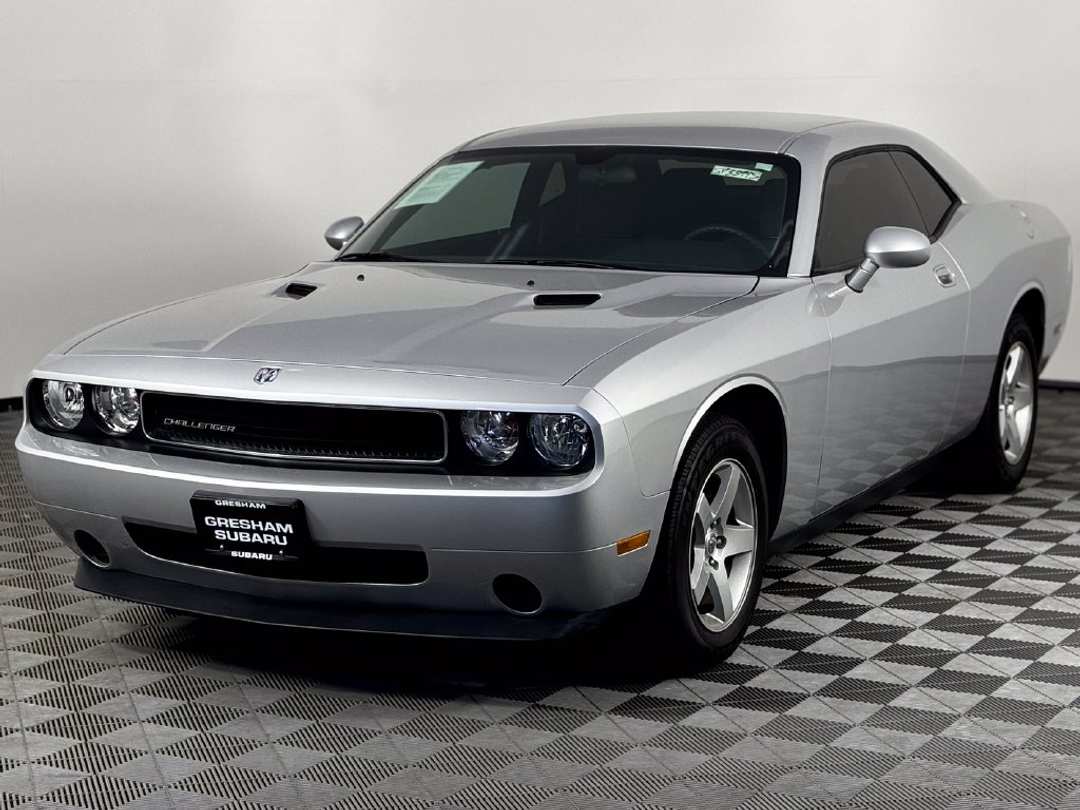 2010 Dodge Challenger SE - Image 3
