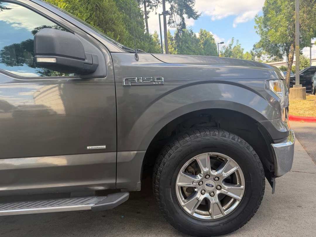 2017 Ford F-150 XLT - Image 3