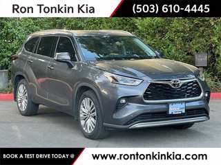 2022 Toyota Highlander Platinum