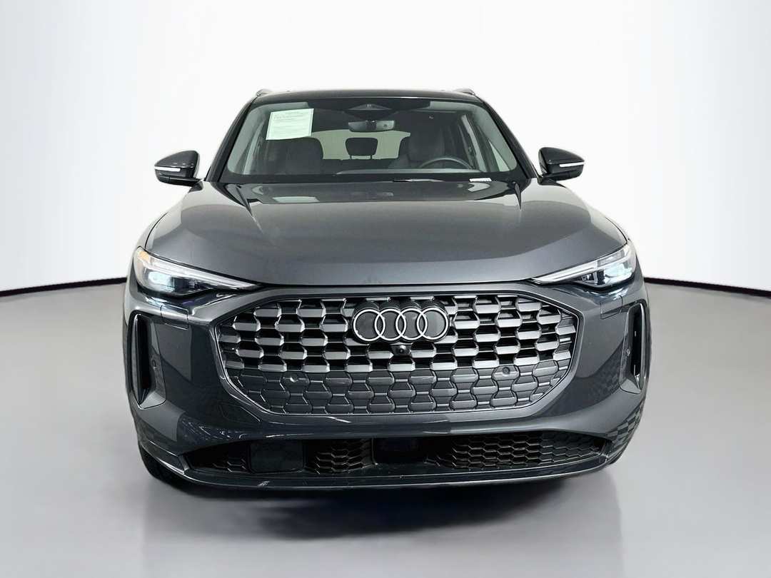 2025 Audi Q5 2.0T Premium Plus - Image 2