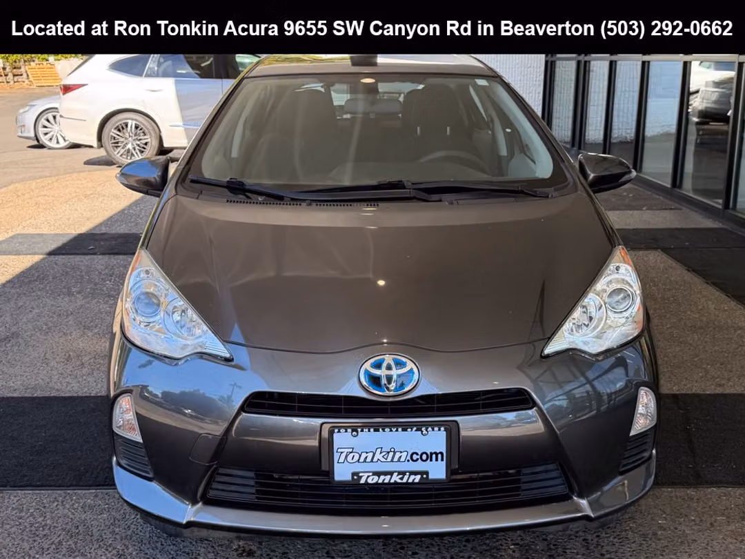 2013 Toyota Prius C Two - Image 3