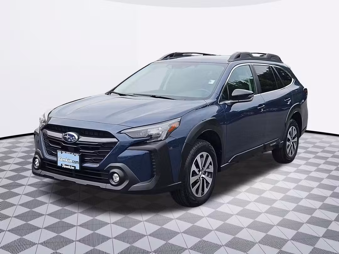 2025 Subaru Outback Premium - Image 2