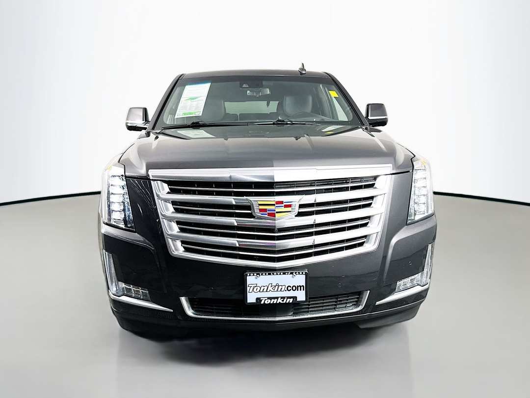 2017 Cadillac Escalade Platinum Edition - Image 2