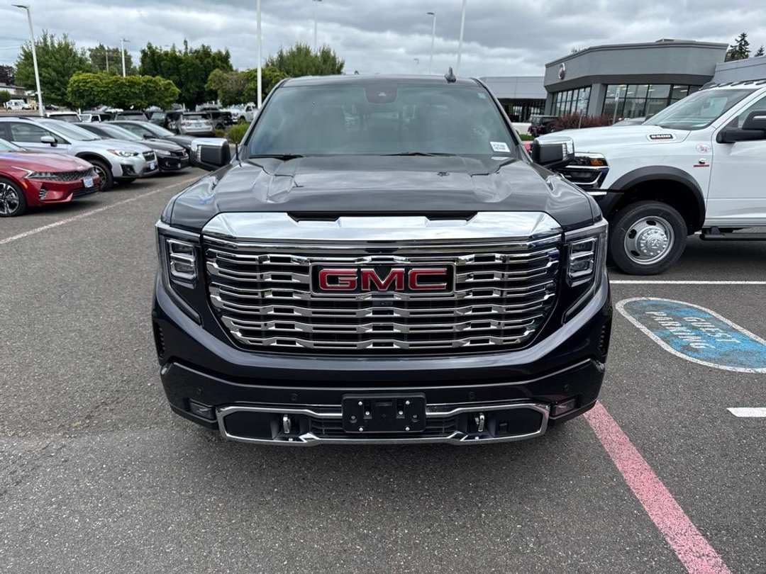 2025 GMC Sierra 1500 Denali - Image 2