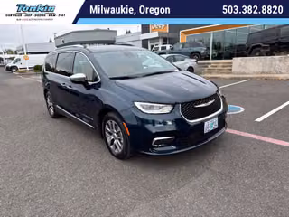2023 Chrysler Pacifica Hybrid Pinnacle