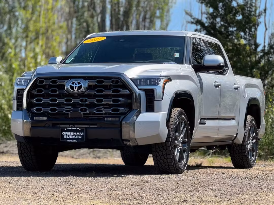 2023 Toyota Tundra Hybrid Platinum - Image 3