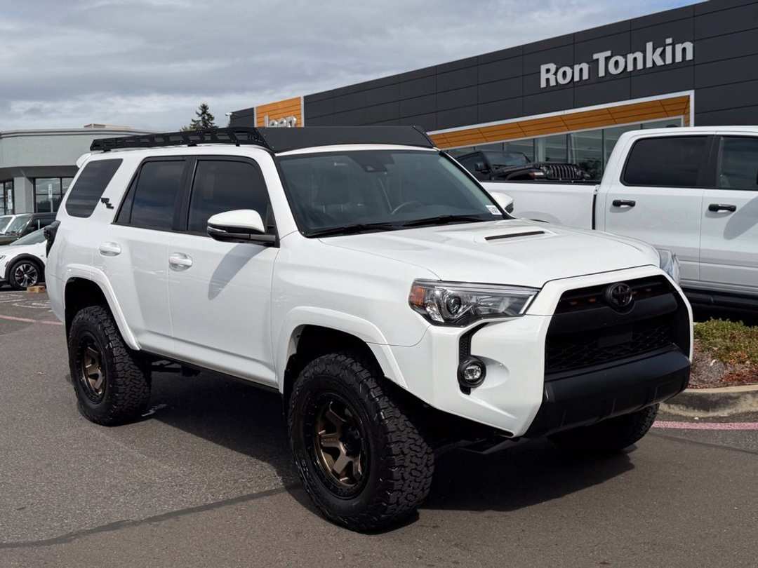 2022 Toyota 4Runner TRD OffRoad Premium - Image 2