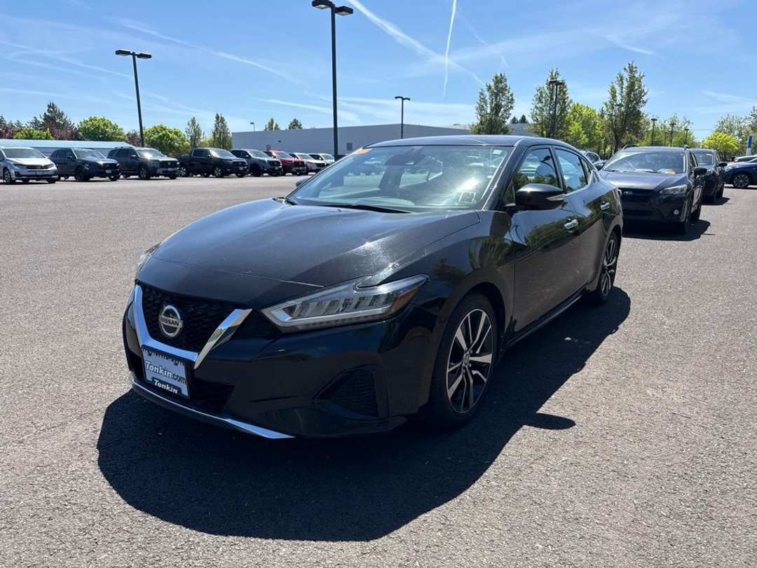 2021 Nissan Maxima SV - Image 3