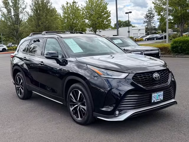 2021 Toyota Highlander XSE