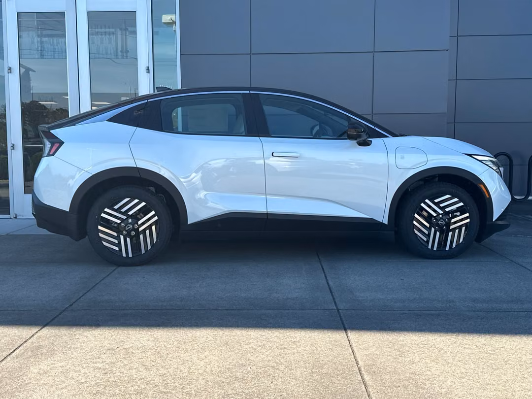 2026 Nissan LEAF SV+ - Image 3