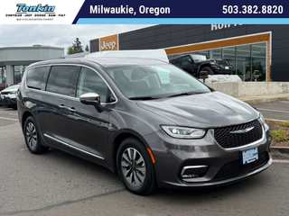 2022 Chrysler Pacifica Hybrid Limited
