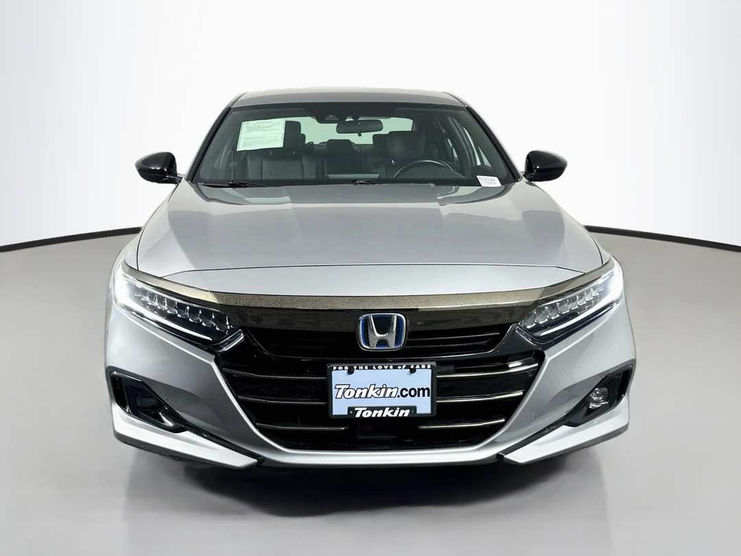 2022 Honda Accord Hybrid Sport - Image 2