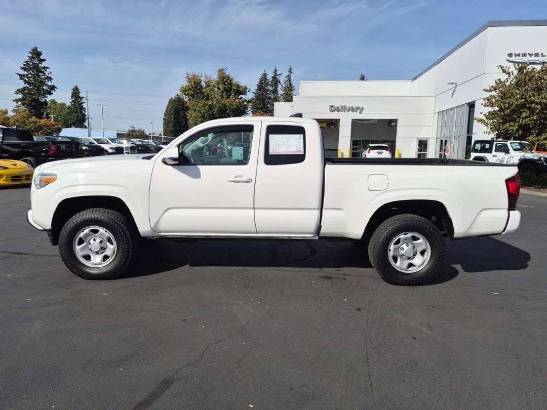 2021 Toyota Tacoma SR - Image 3