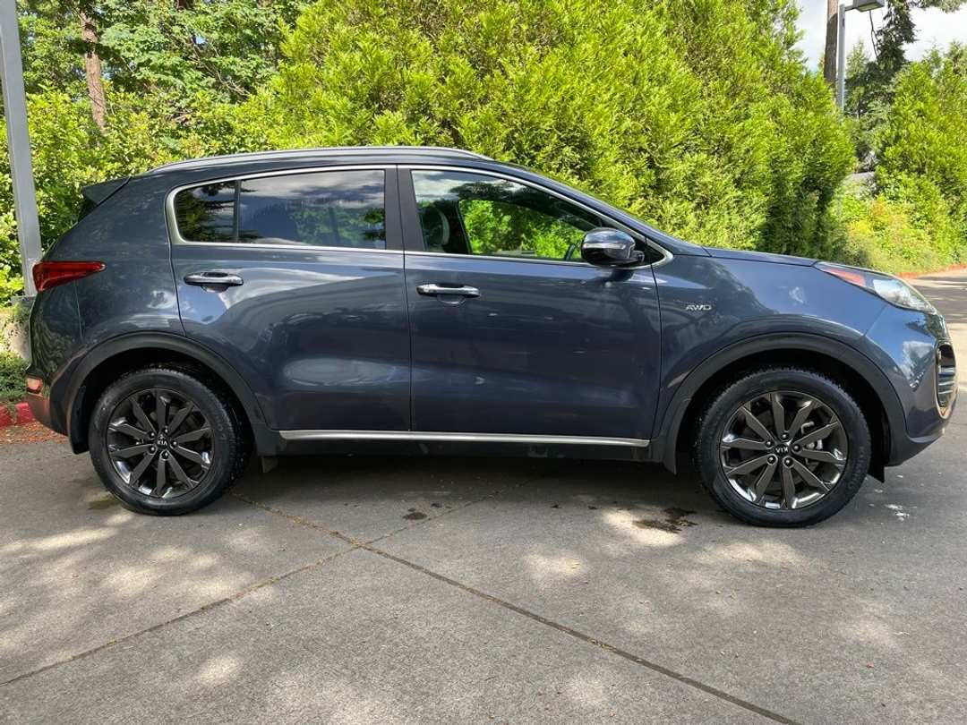 2019 Kia Sportage EX - Image 3