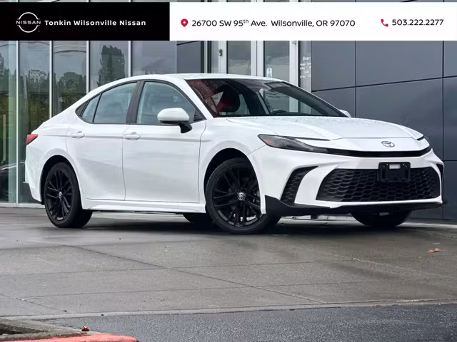 2025 Toyota Camry SE