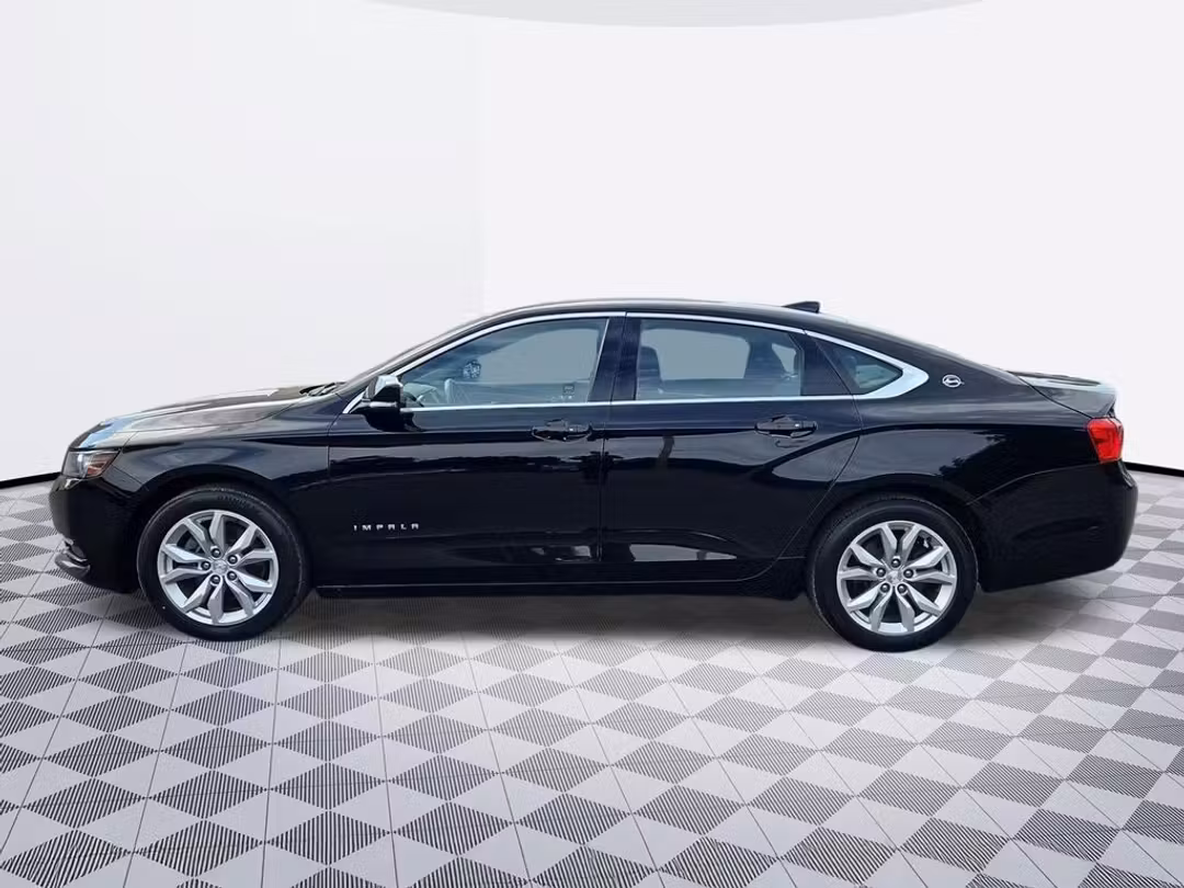 2019 Chevrolet Impala LT - Image 3