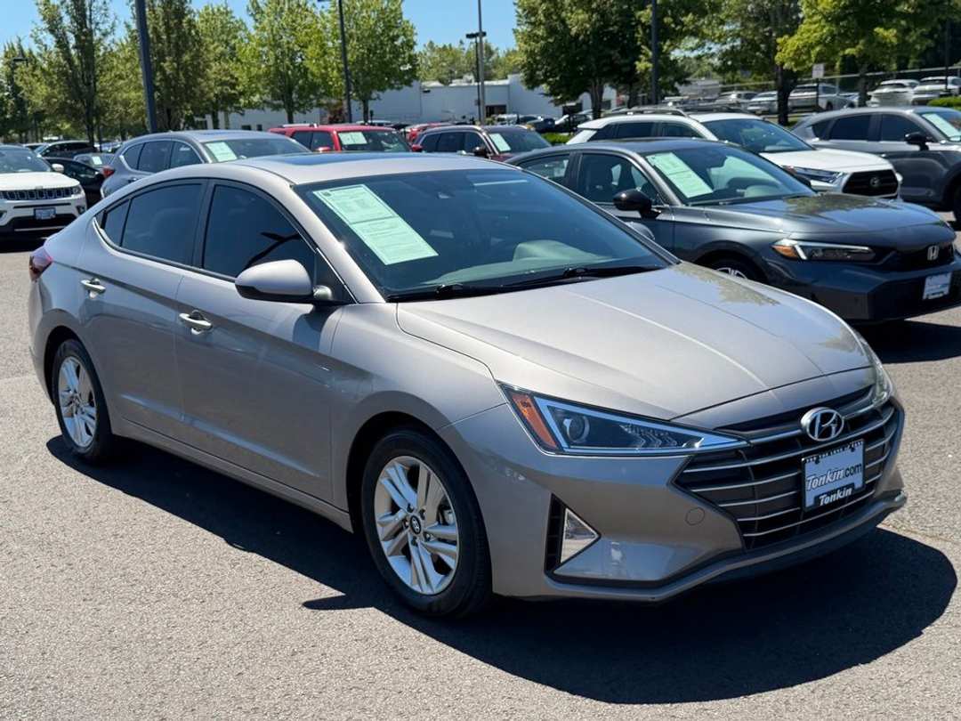 2020 Hyundai Elantra Value Edition - Image 2