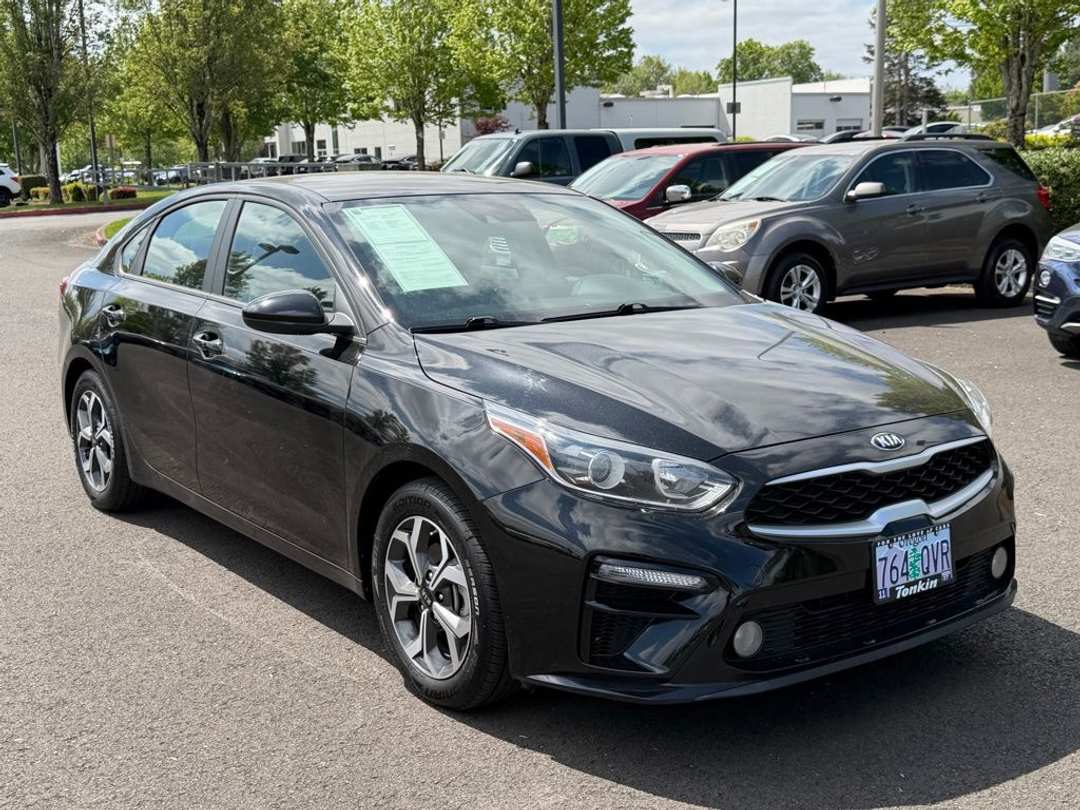 2020 Kia Forte LXS - Image 2
