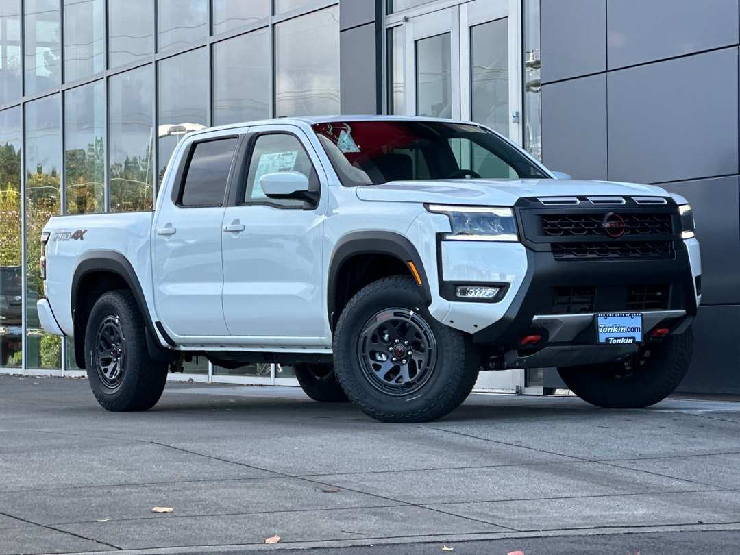 2026 Nissan Frontier PRO4X - Image 2