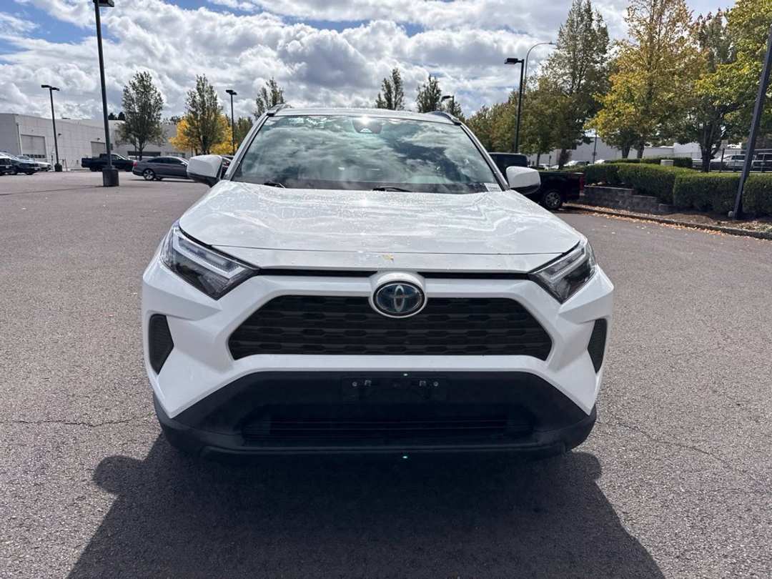 2024 Toyota Rav4 Hybrid LE - Image 2