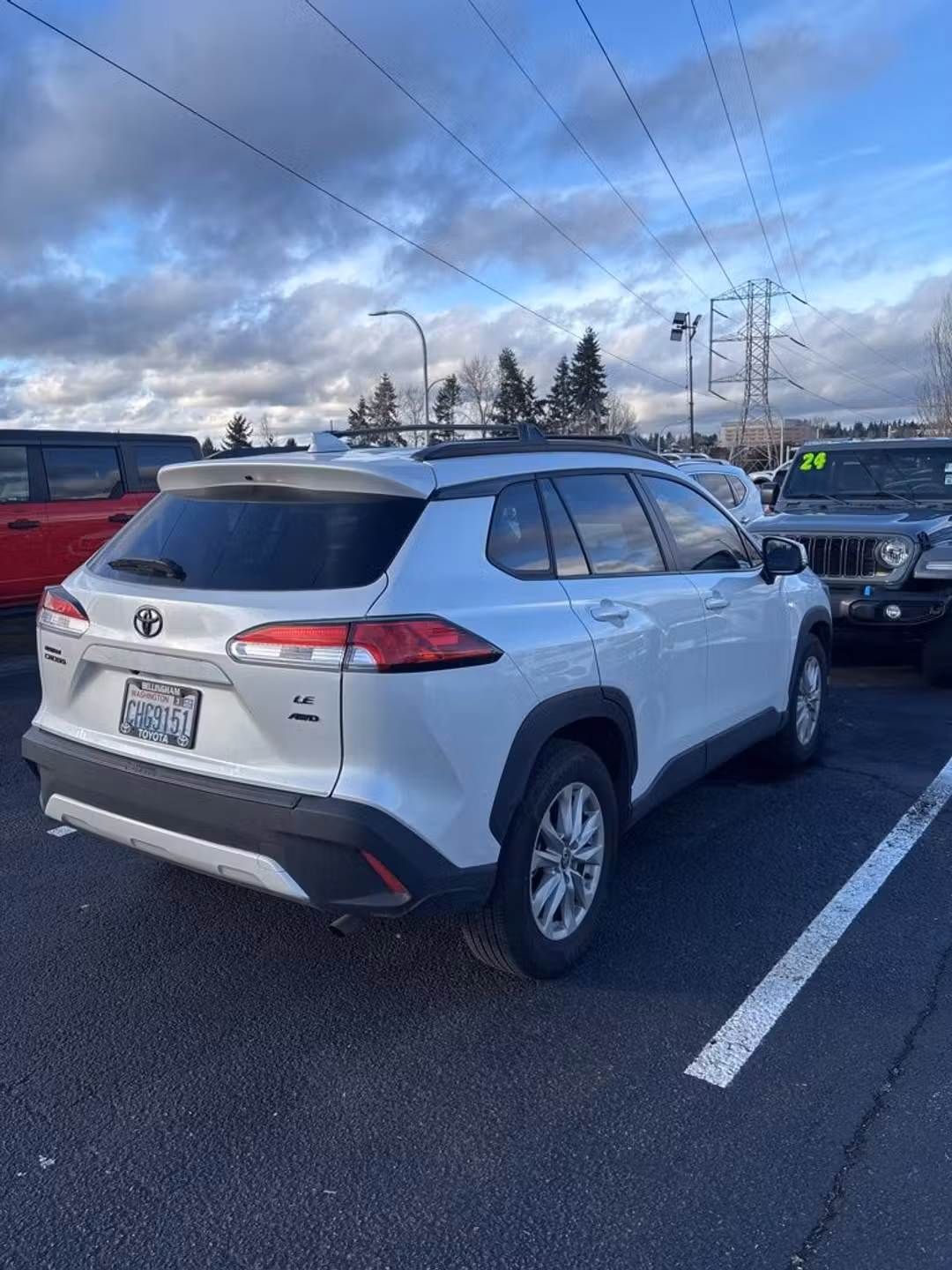 2023 Toyota Corolla Cross LE - Image 3