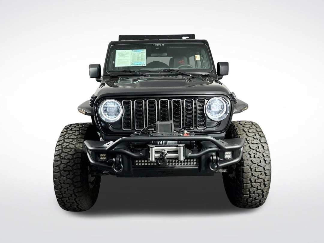 2025 Jeep Wrangler Rubicon - Image 2
