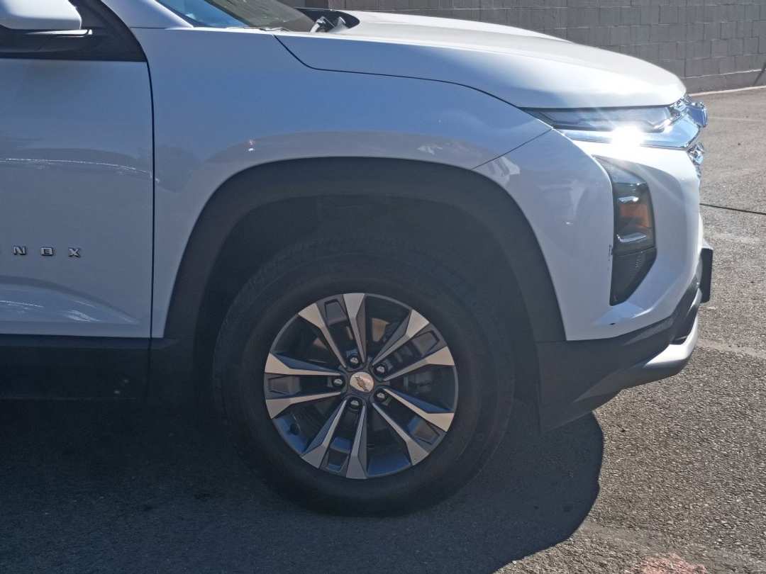 2026 Chevrolet Equinox LT - Image 2