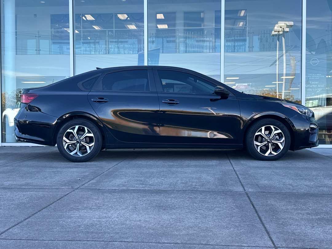 2020 Kia Forte LXS - Image 3