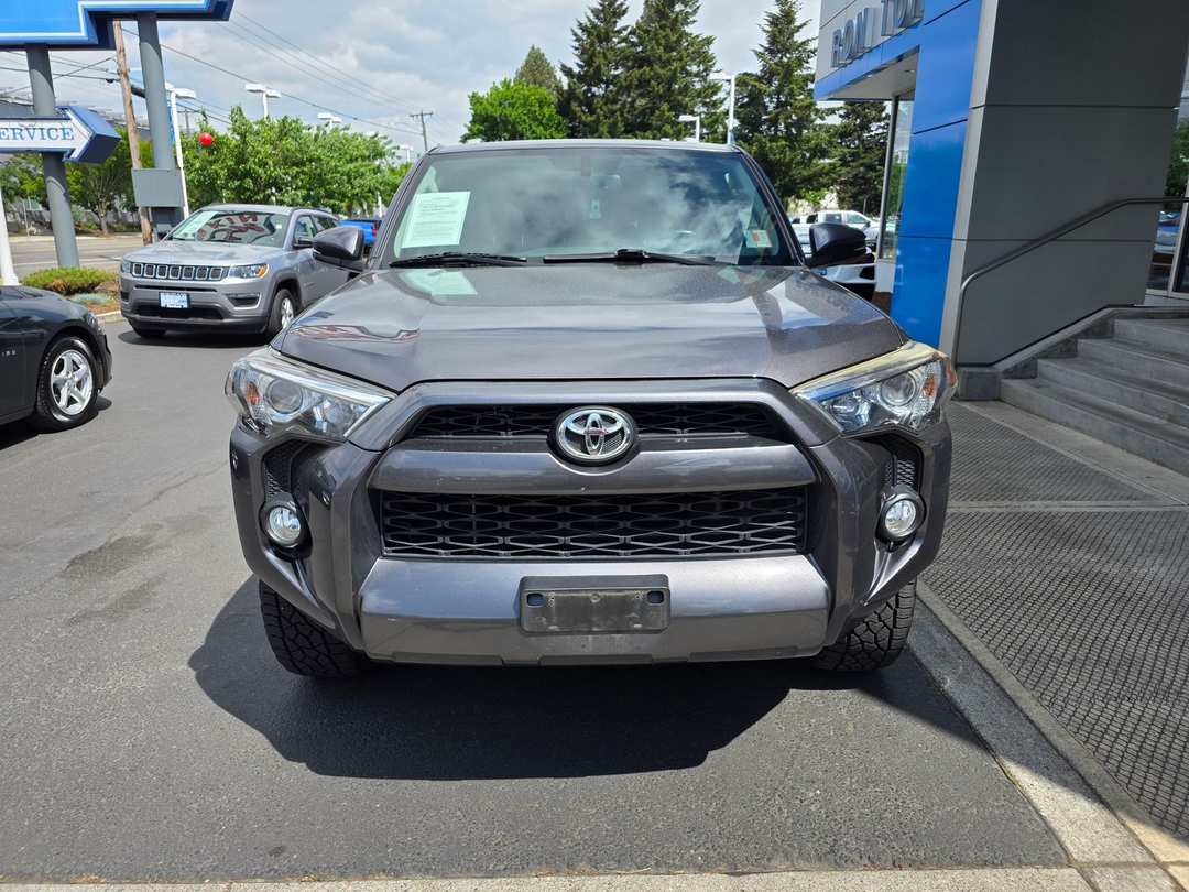 2016 Toyota 4Runner SR5 Premium - Image 3
