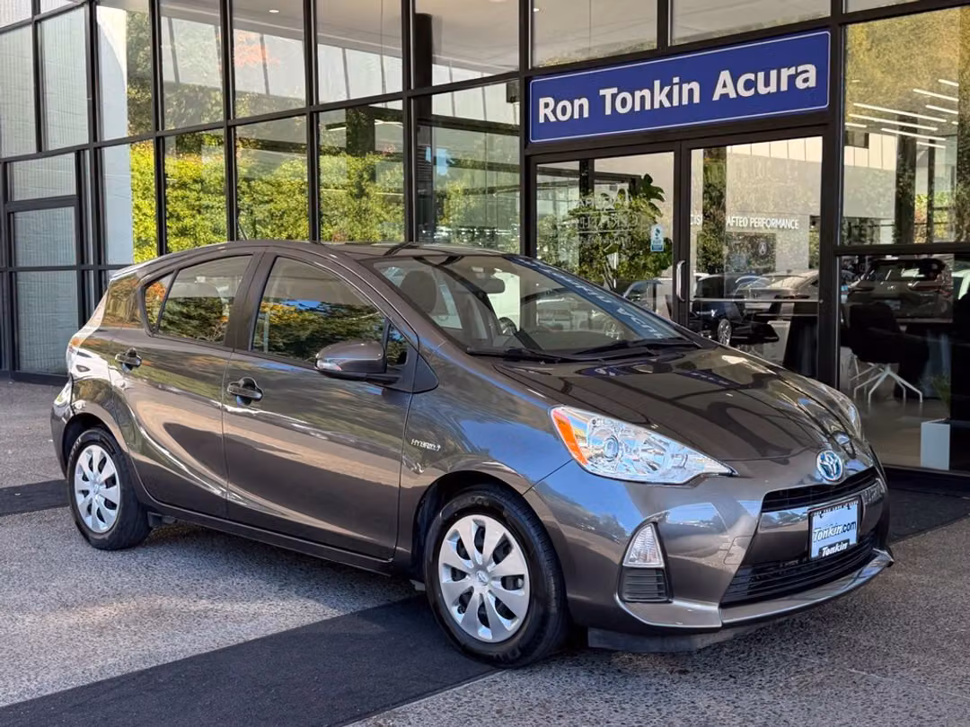 2013 Toyota Prius C Two - Image 2