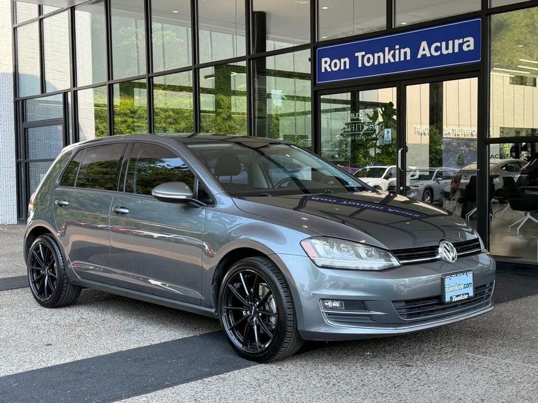 2015 Volkswagen Golf TSI SE - Image 2