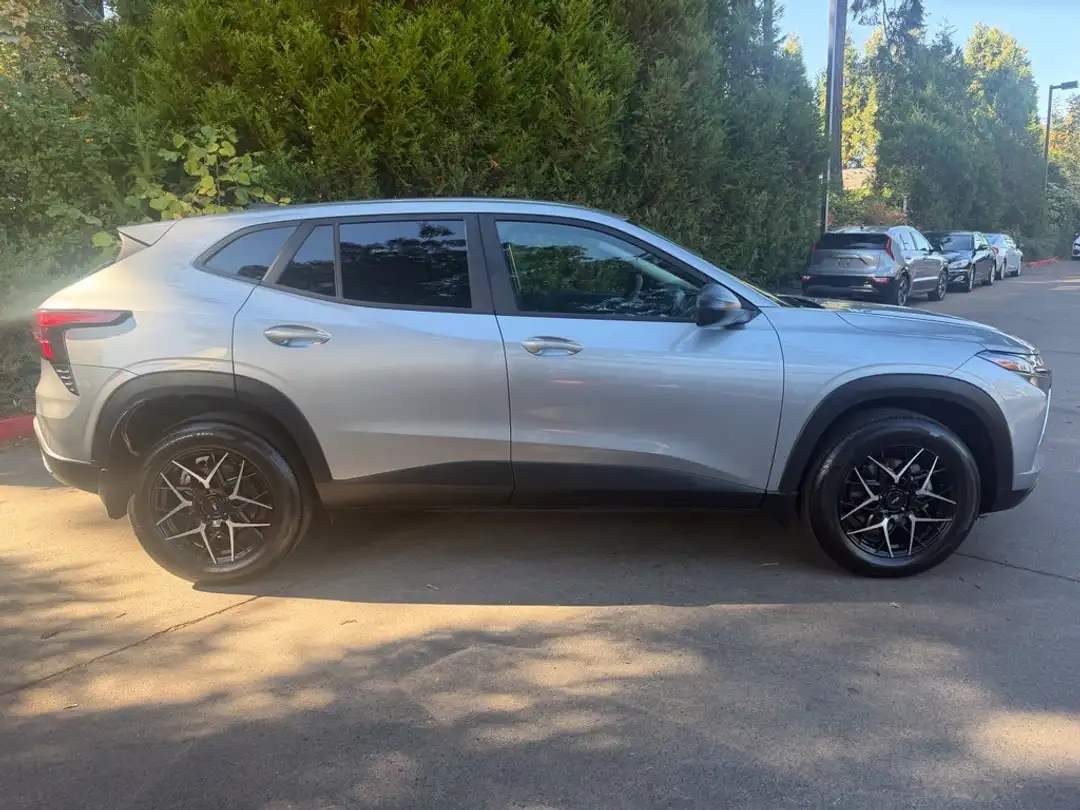 2024 Chevrolet Trax LS - Image 2