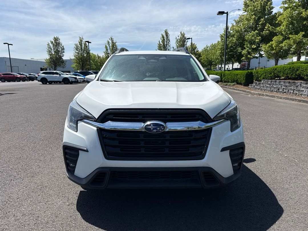 2023 Subaru Ascent Limited - Image 2