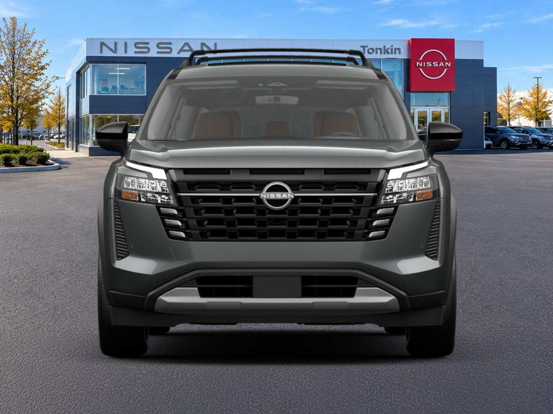 2026 Nissan Pathfinder Platinum - Image 2
