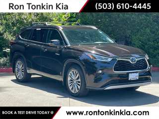 2020 Toyota Highlander Hybrid Platinum