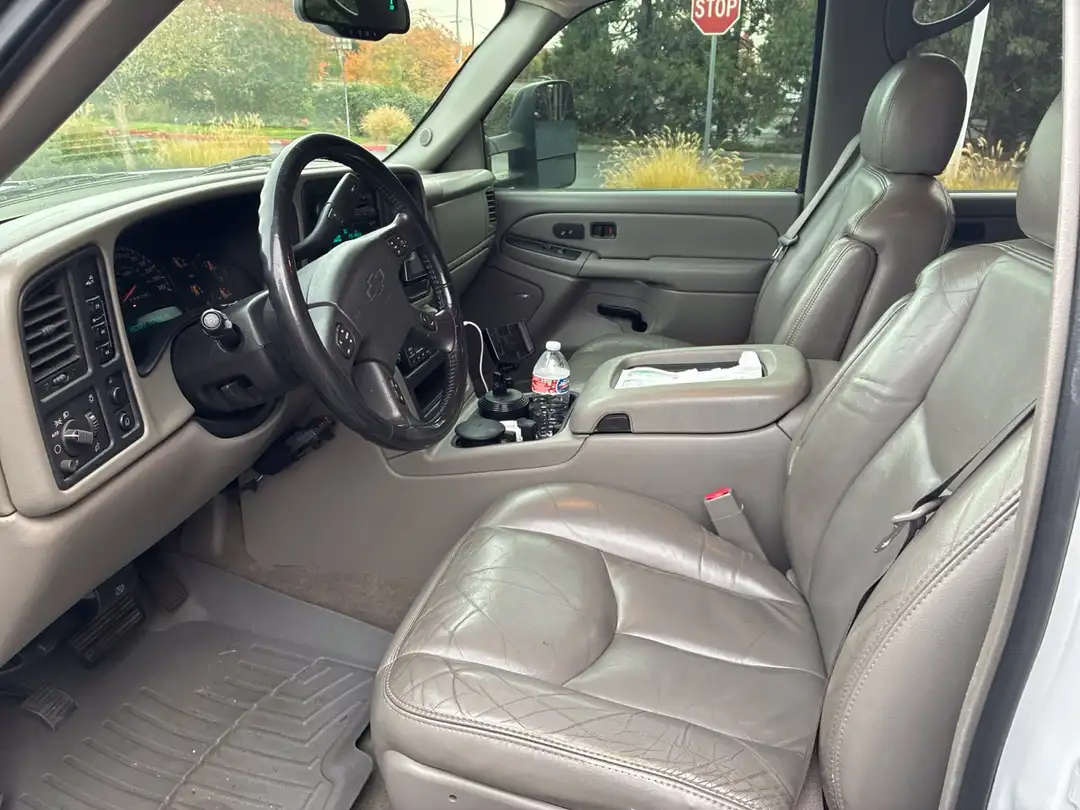 2007 Chevrolet Silverado 2500Hd Classic LT - Image 3