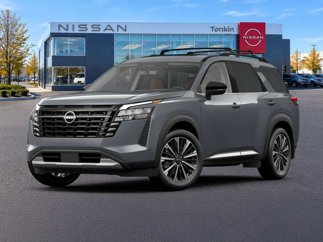 2026 Nissan Pathfinder Platinum - Image 3