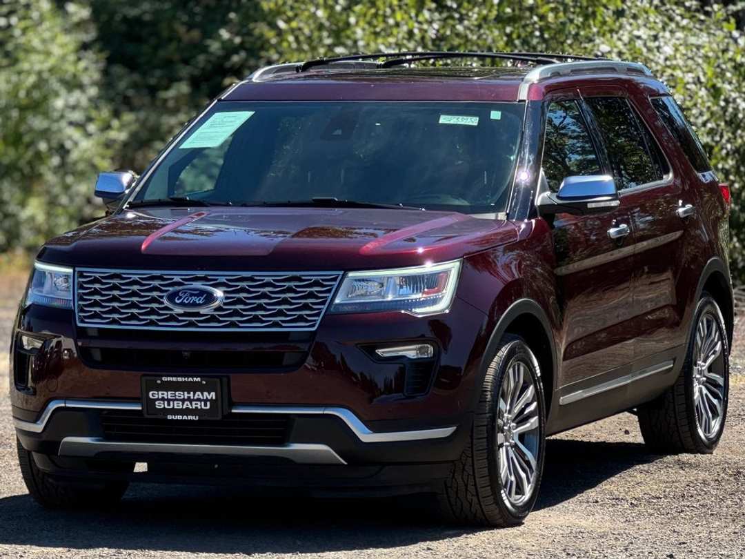 2019 Ford Explorer Platinum - Image 3