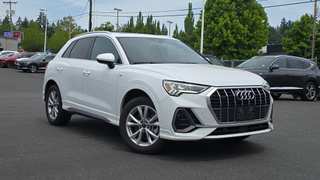 2025 Audi Q3 Premium