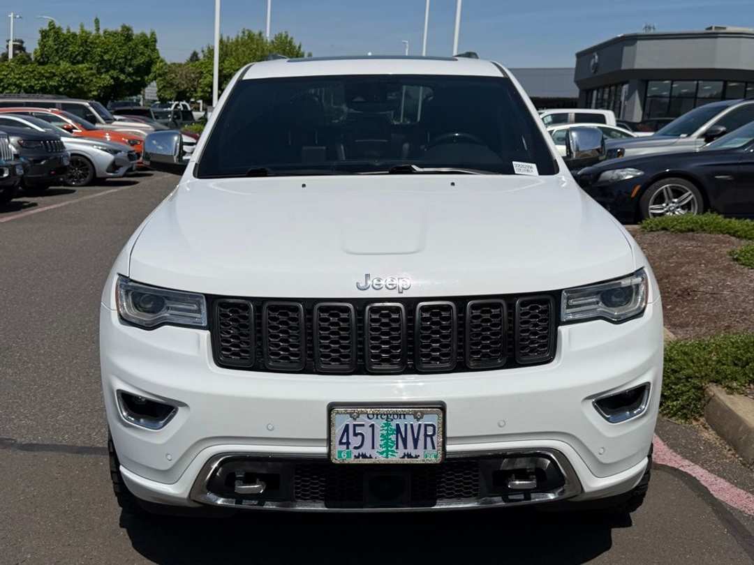 2018 Jeep Grand Cherokee Overland - Image 3