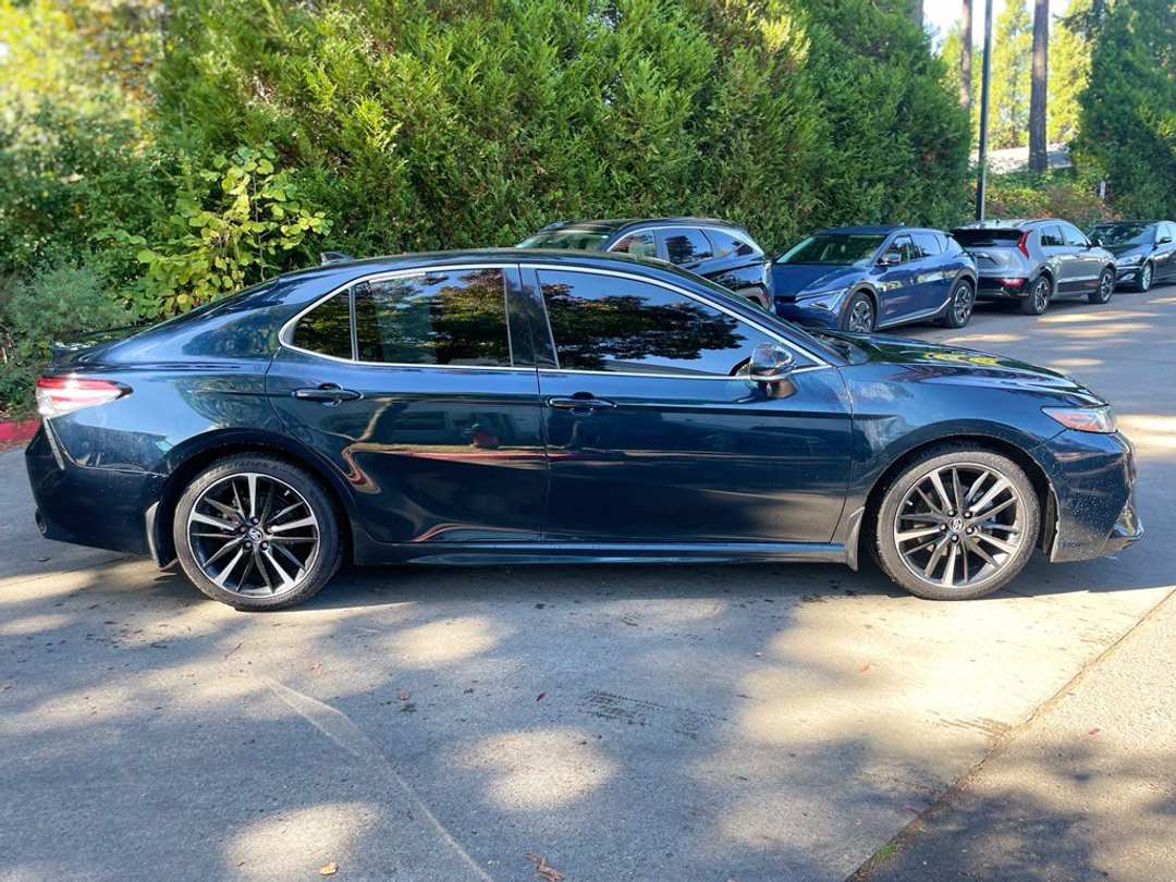 2018 Toyota Camry XSE V6 - Image 3