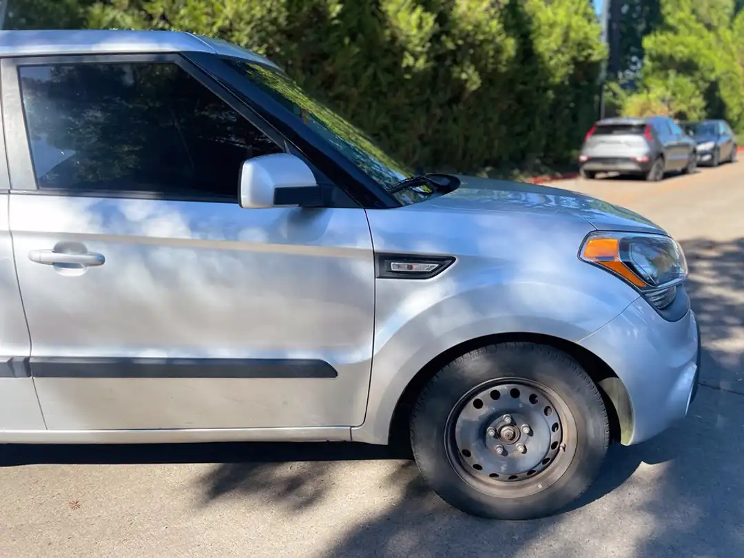 2013 Kia Soul Base - Image 2