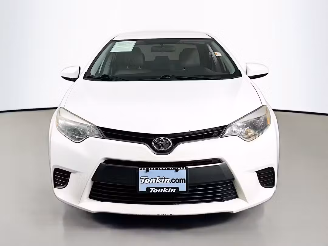 2015 Toyota Corolla LE - Image 2